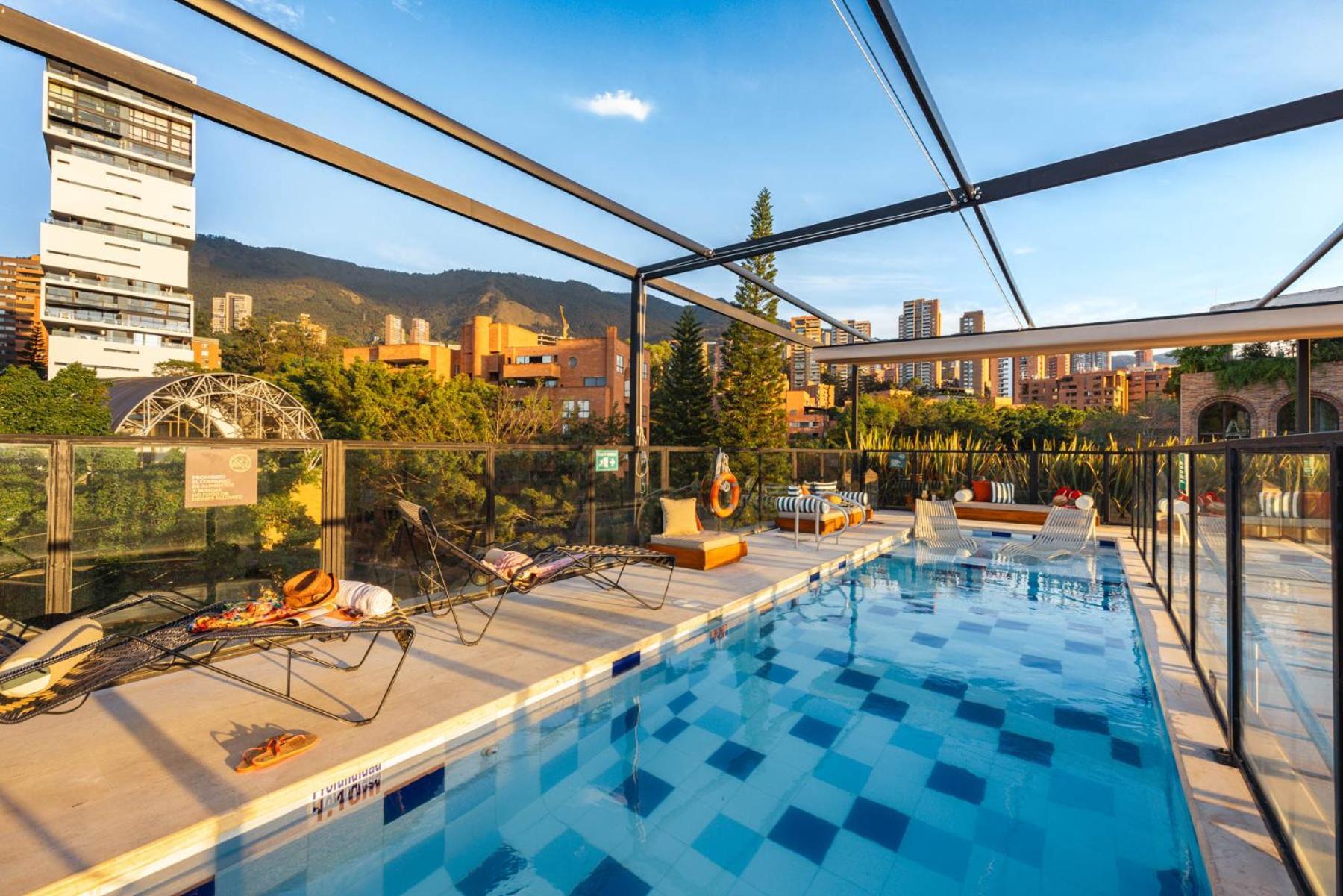 Loma Verde Aparthotel Medellín Esterno foto