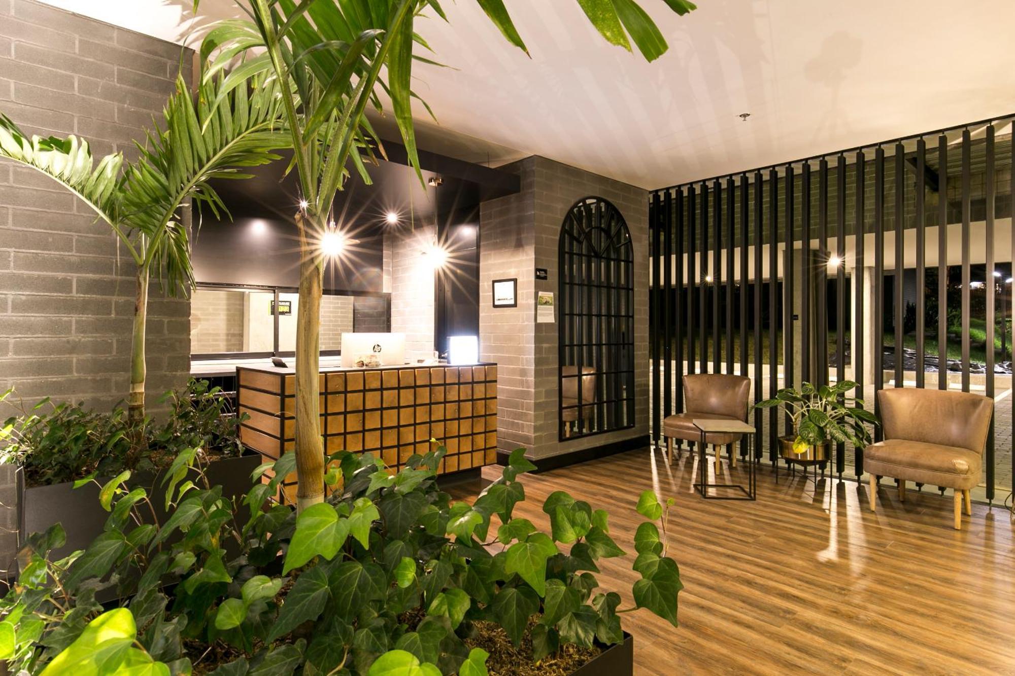 Loma Verde Aparthotel Medellín Esterno foto